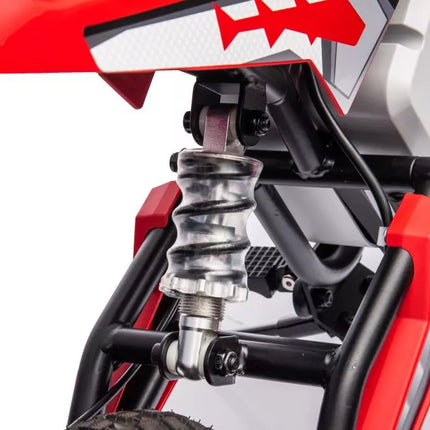 A9901 Raudonas motociklas su baterijomis