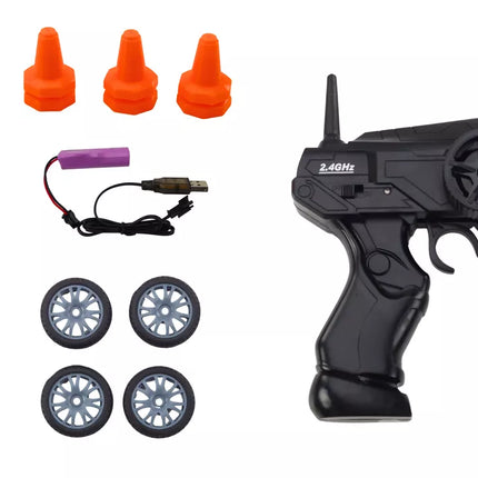 Nuotoliniu būdu valdomas R/C sportinis automobilis 1:24 oranžinis su keičiamais ratais