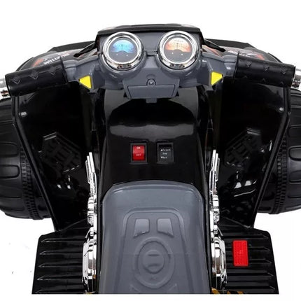 Juodas keturratis elektromobilis (vidutinio dydžio)