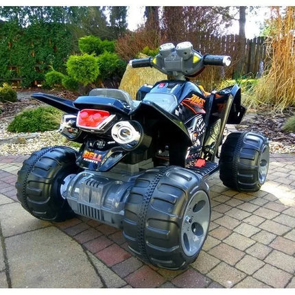 Juodas keturratis elektromobilis (vidutinio dydžio)