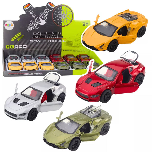 Metalinis sportinis automobilis su variklio šviesomis ir garsais, miksas