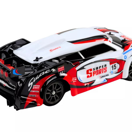 RC sportinis automobilis 1:16 drifto su keičiamais ratais, baltas ir raudonas
