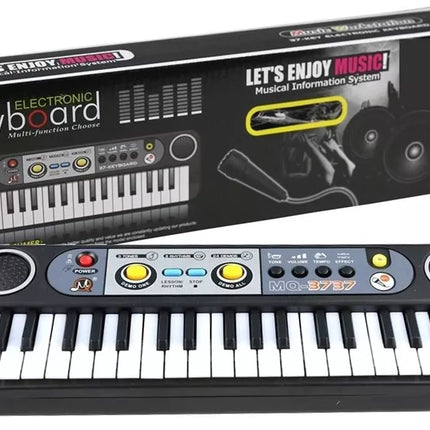 Elektrinis klavišinis instrumentas su mikrofonu