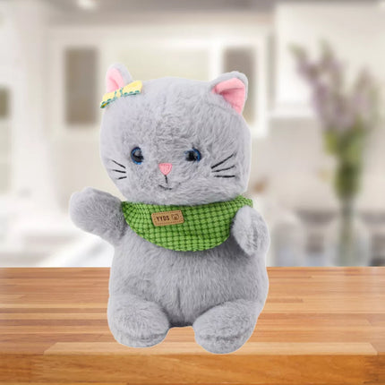 Pliušinis talismanas, mielas žaislinis katinas, pilkas, su žaliu šaliku ir kaspinu, 22 cm