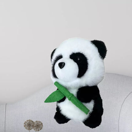 Pliušinis talismanas, mielas žaislas panda su bambuku, 18 cm