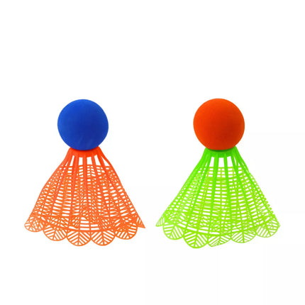 Badminton'o rakečių rinkinys: 2 raketės, 2 dideli volai ir vienas kamuolys