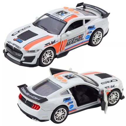 GT 500 lenktyninis automobilis, atidaromos durelės, veikia šviesos, garsai, mišinys