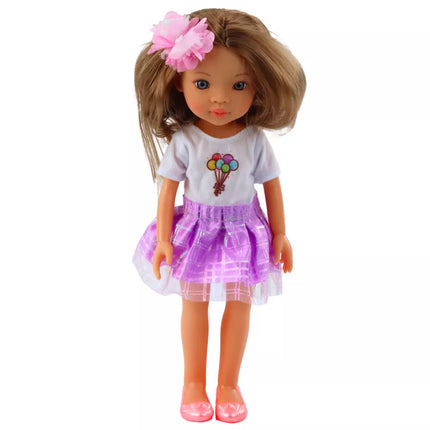 Lėlė su purpurine suknele, ilgais rudais plaukais ir gėlių segtuku