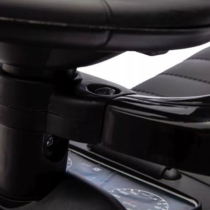 Triratukas su stūmiku Mercedes 3in1 juodas