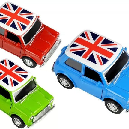 Klasikinis metalinis automobilis su įvairiais garsais