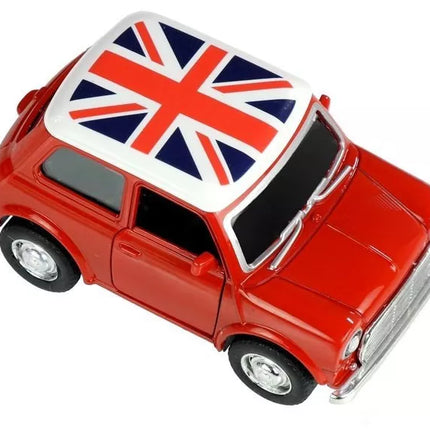 Klasikinis metalinis automobilis su įvairiais garsais