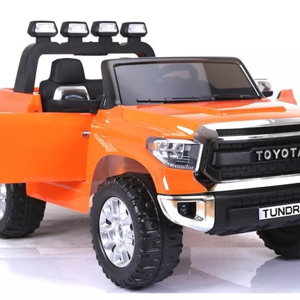 Toyota Tundra oranžinės spalvos - elektromobilis
