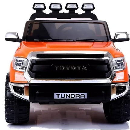 Toyota Tundra oranžinės spalvos - elektromobilis