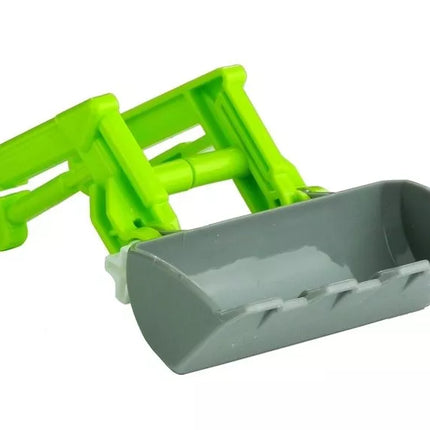 Surenkamas traktorius su priekaba medienos transportui ir atsuktuvu