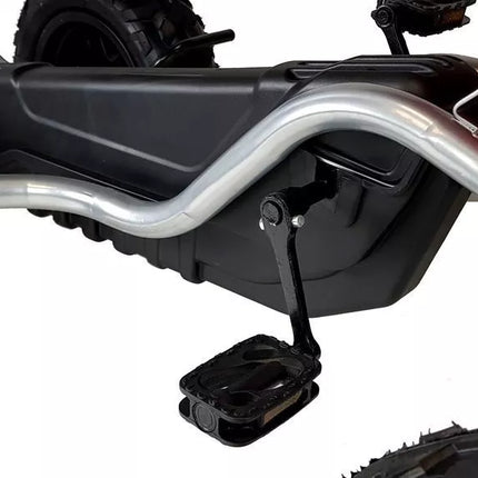 Pedalinis gokartas B012 su pripučiamais ratais, mėlynas