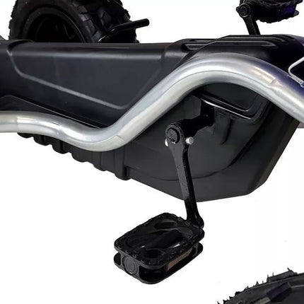 Pedalinis gokartas B012 su pripučiamais ratais, mėlynas