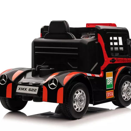 Automobilis Mercedes XMX622, raudonas