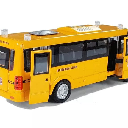 Metalinis mokyklinis autobusas su frikciniu varikliu, pagamintas liejimo būdu