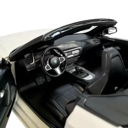 BMW Z4 Roadster R/C automobilis Rastar 1:14 baltas