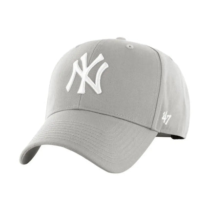 47 New York Yankees „Raised Basic“ šviesiai pilka kepurė B-RAC17CTP-GY