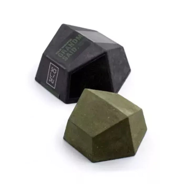 Solidu Senelės Sakoma Tamanu ir Dilgėlių Šampūno Lentelė 65g