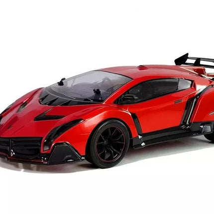 Nuotoliniu būdu valdomas sportinis automobilis