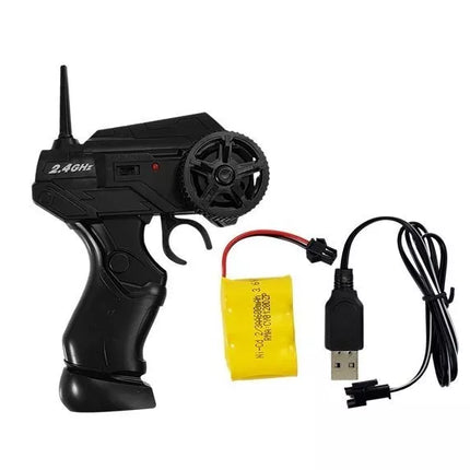 Nuotoliniu būdu valdomas sportinis automobilis