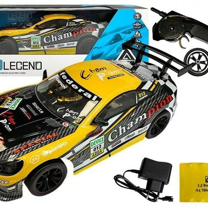 Sportinis radijo bangomis valdomas automobilis 2.4GHz, geltonas