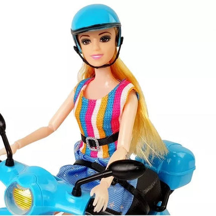 Lėlės motorolerio šalmas, ilgi plaukai, rožinis rinkinys