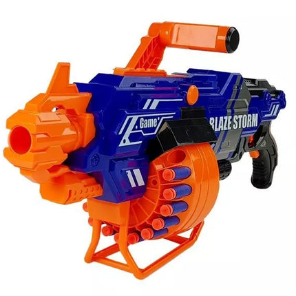 Didelis putplasčio šautuvas su didele dėtuve, talpinančia 40 šovinių