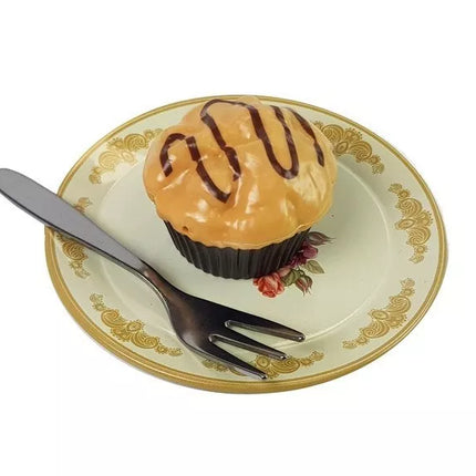 Arbatos rinkinys: stalo reikmenys + konditerijos gaminiai