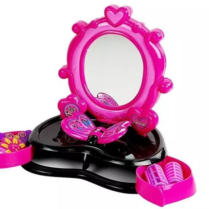 Šukuosenos staliukas su garsais ir šviesomis