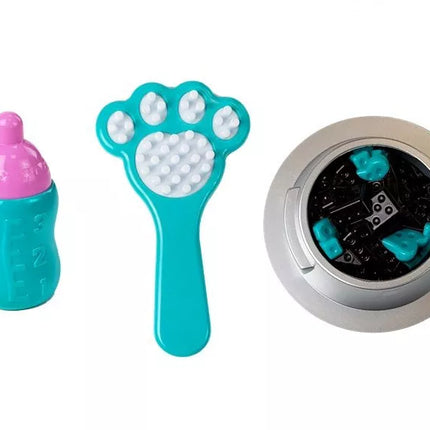 Pliušinis šuo su baterijomis, baltas, su rudais lopais, priedai, garsas