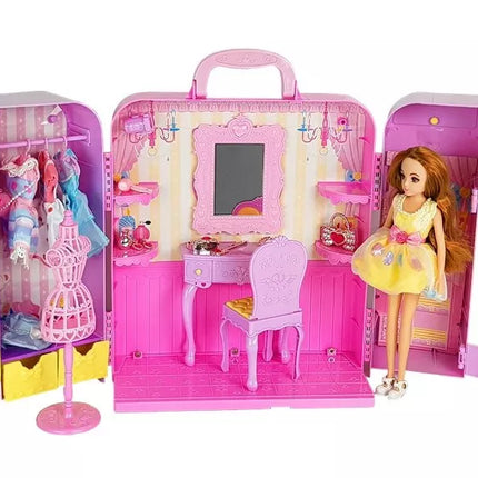 Persirengimo kambarys su šviesa ir veidrodžiu. 26 cm lėlė. Drabužių rinkinys. Priedai