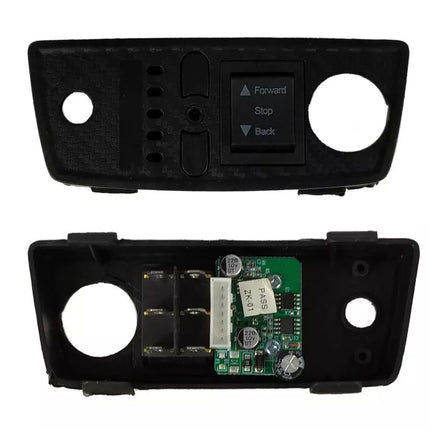 Muzikos panelė automobiliui su baterija ir jungikliu