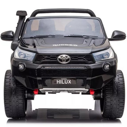 Elektromobilis Toyota Hilux, juodos spalvos