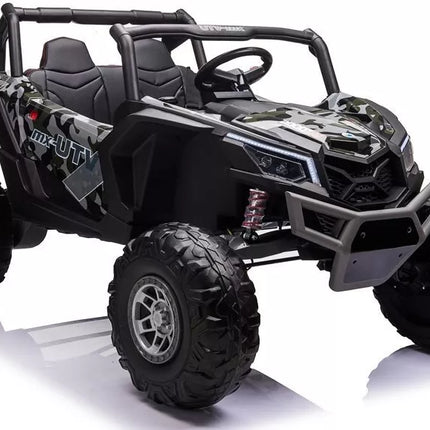 Keturratis bagis UTV-MX, dažytas kamufliažo spalvomis