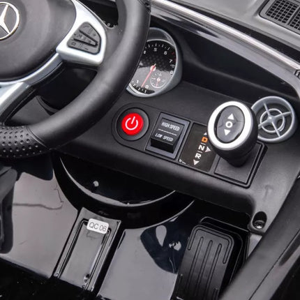 Vaikiškas elektromobilis Mercedes SLC 300, baltas