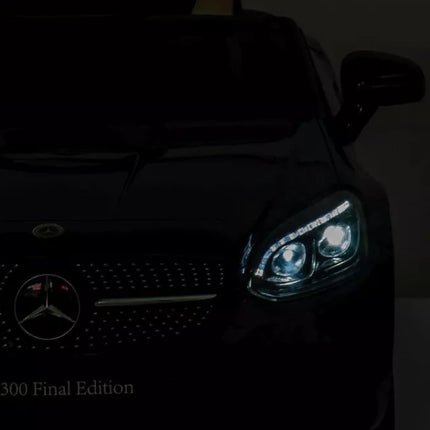 Vaikiškas elektromobilis Mercedes SLC 300, juodas