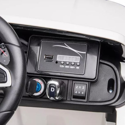 Automobilis su baterijomis Mercedes DK-MT950 4x4, baltas