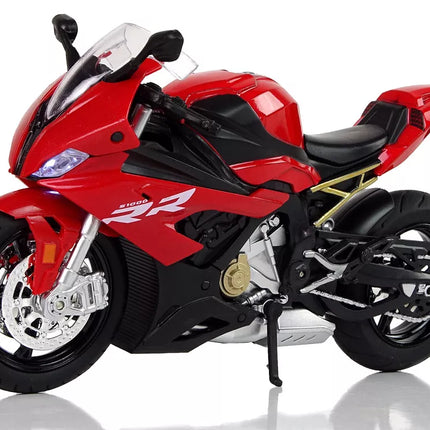Motociklo modelis BMW S1000RR raudonas garsai šviesos
