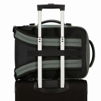 American Tourister Take2Cabin MS rankinė kuprinė skrydžiams su „Wizz Air“ – tamsiai žalia