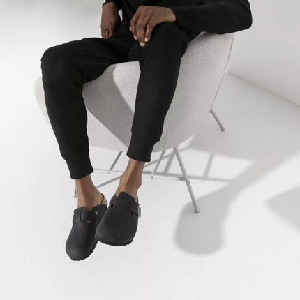 Birkenstock Boston Black moteriškos/vyriškos klumpės, aliejuotos odos, siauros šlepetės (0059463)