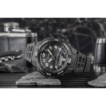 CASIO AQ-S800W-1BVEF saulės energija maitinamas laikrodis + dėžutė