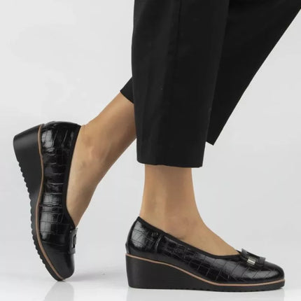 Juodi odiniai bateliai su platforma Filippo DP7661/26 BK