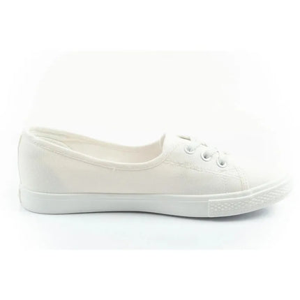 Lee Cooper moteriški sportinio stiliaus balti laisvalaikio bateliai tipo "slip-on"