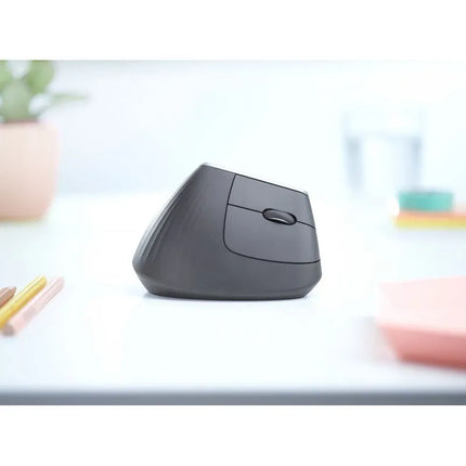Logitech MX 910-005448 pelė (optinė; 4000 DPI; juoda)