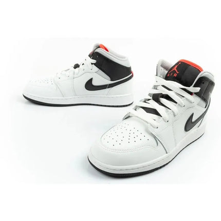 Madingi moteriški Nike Air Jordan 1 aukštakulniai sportiniai bateliai, balti su juoda
