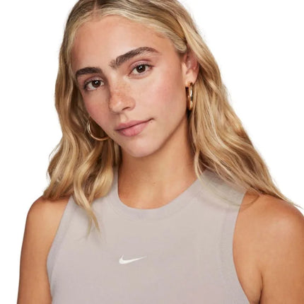 Moteriški marškinėliai Nike Sportswear Chill Knit, smėlio spalvos, FB8279 019