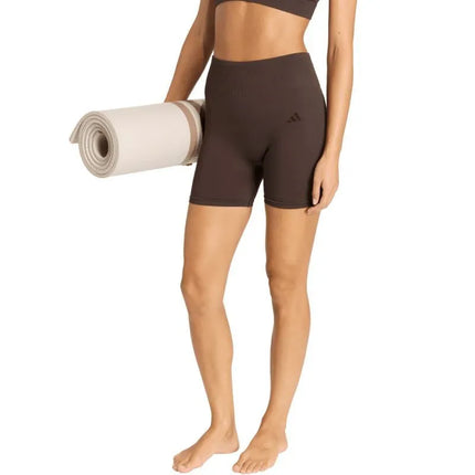 Moteriškos adidas Workout Essentials trikotažinės 4 colių tamprės, rudos, KE5841